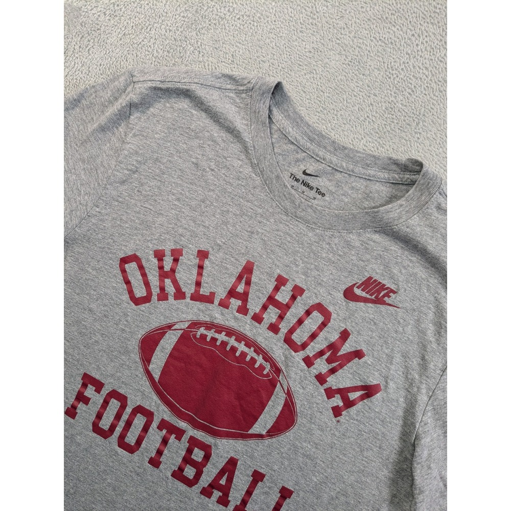 Nike Oklahoma Sooners Football T-Shirt Mens Medium Gray Short Sleeve Graphic Tee